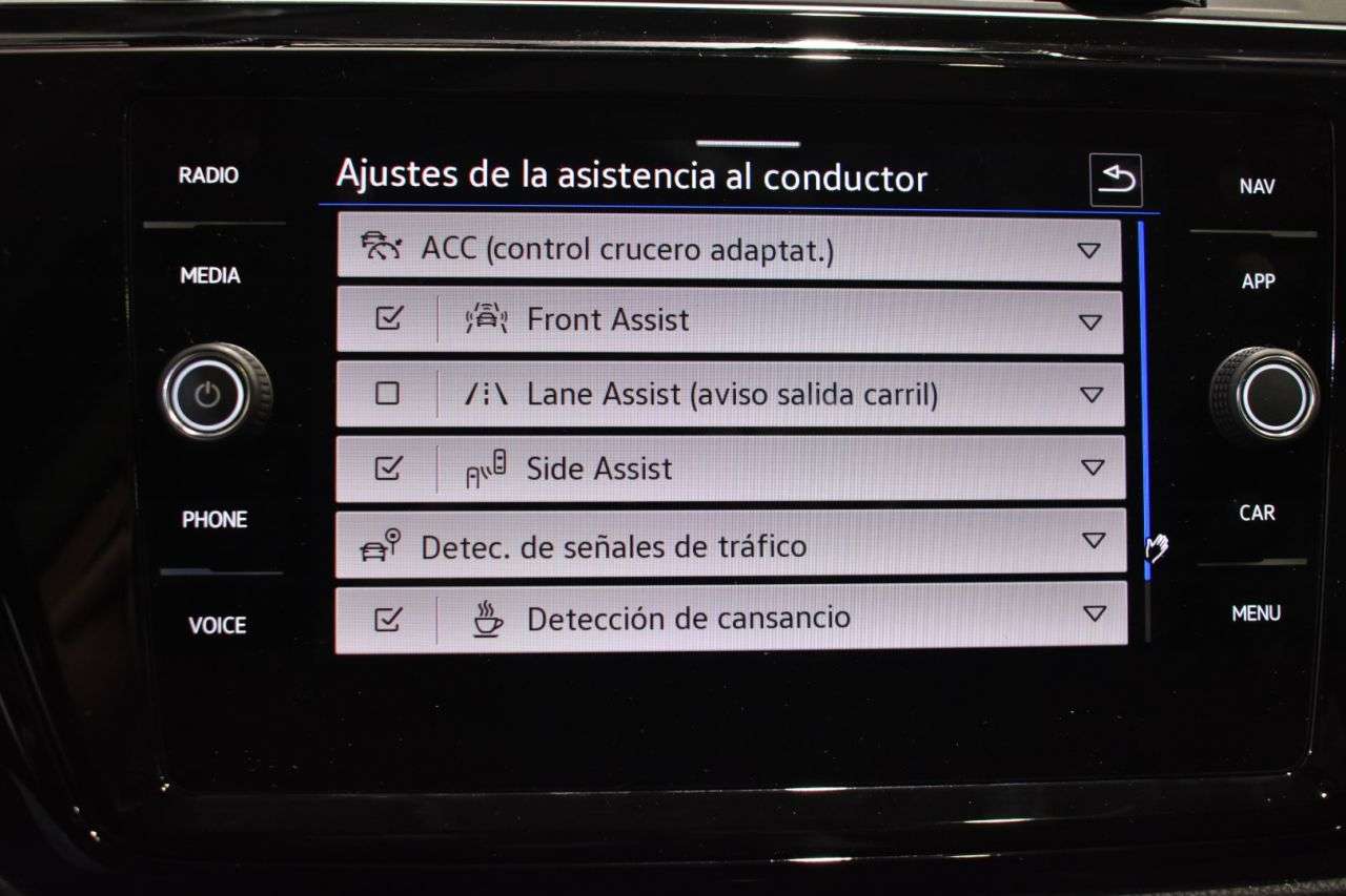 VW TOURAN en Minoautos