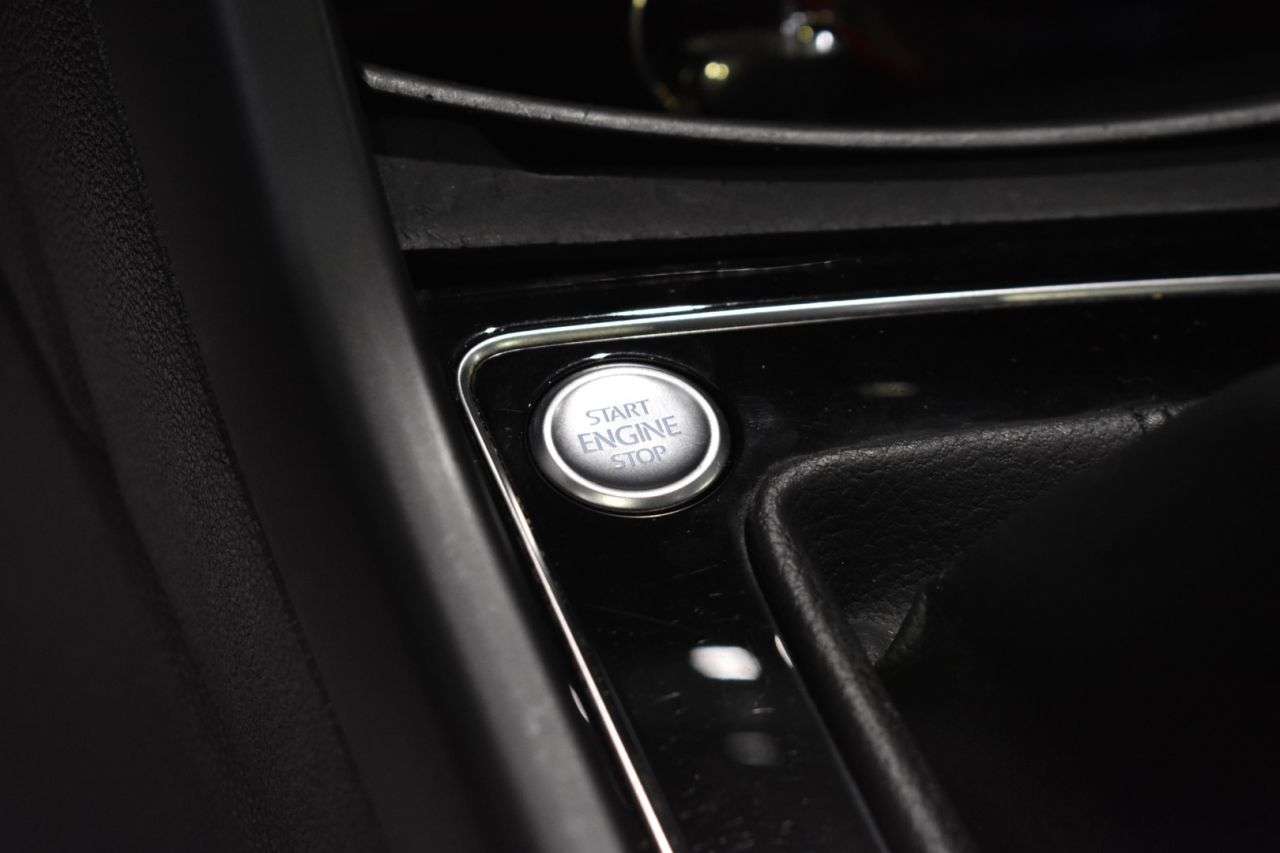 VW TOURAN en Minoautos