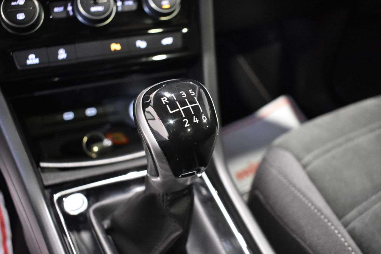 VW TOURAN en Minoautos