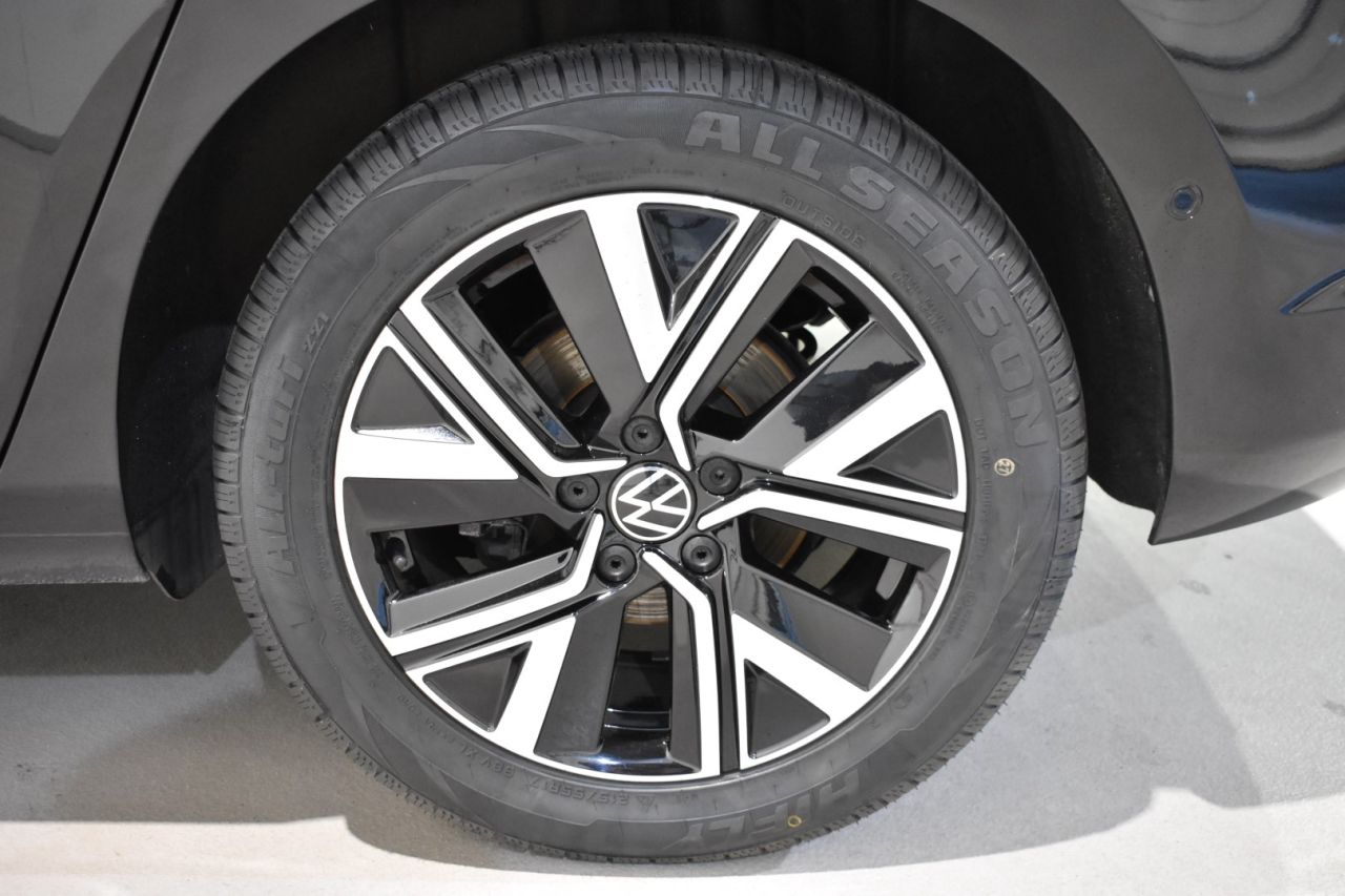 VW TOURAN en Minoautos