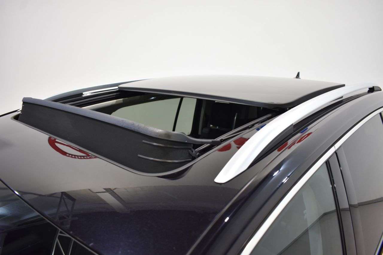 VW TOURAN en Minoautos