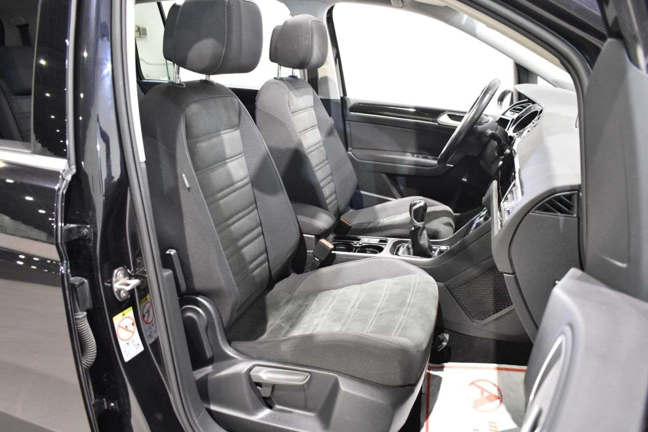 VW TOURAN en Minoautos