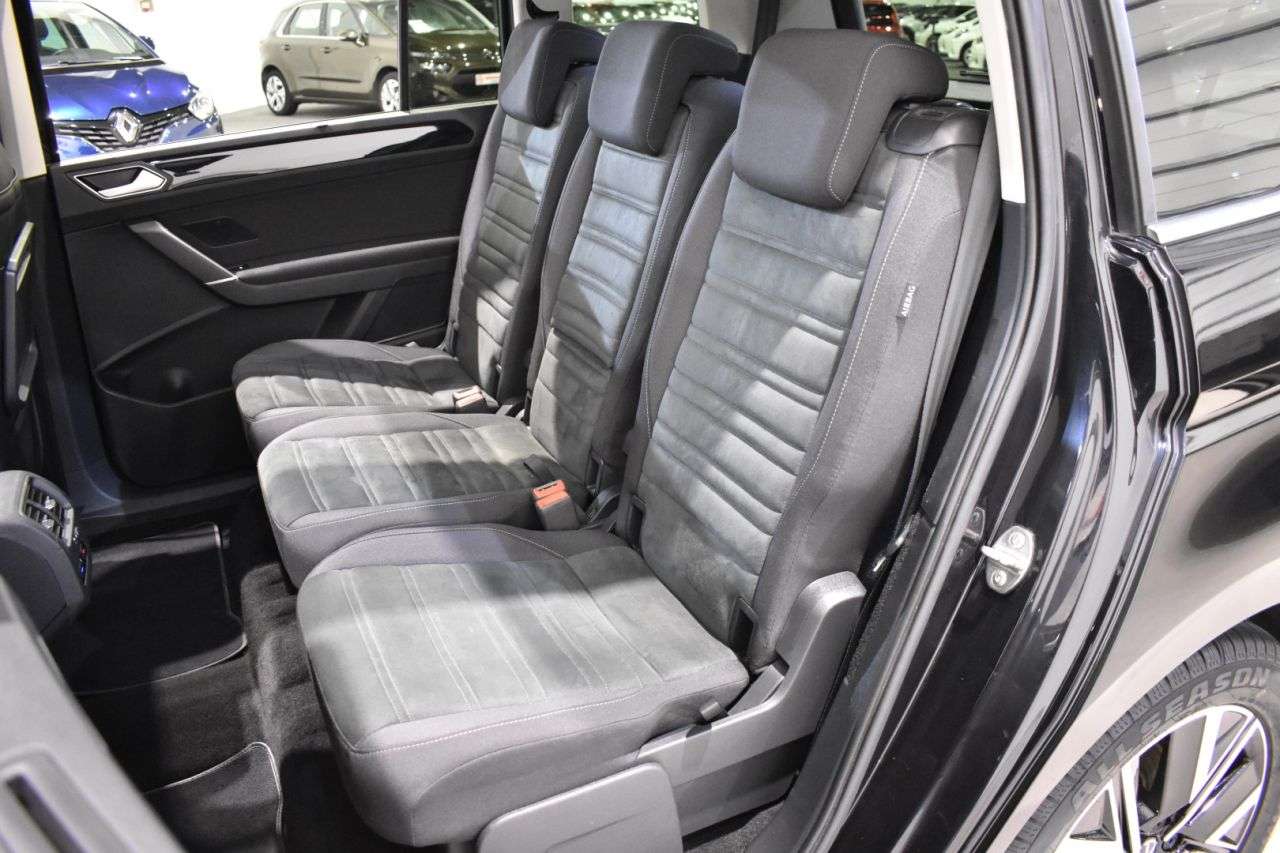 VW TOURAN en Minoautos