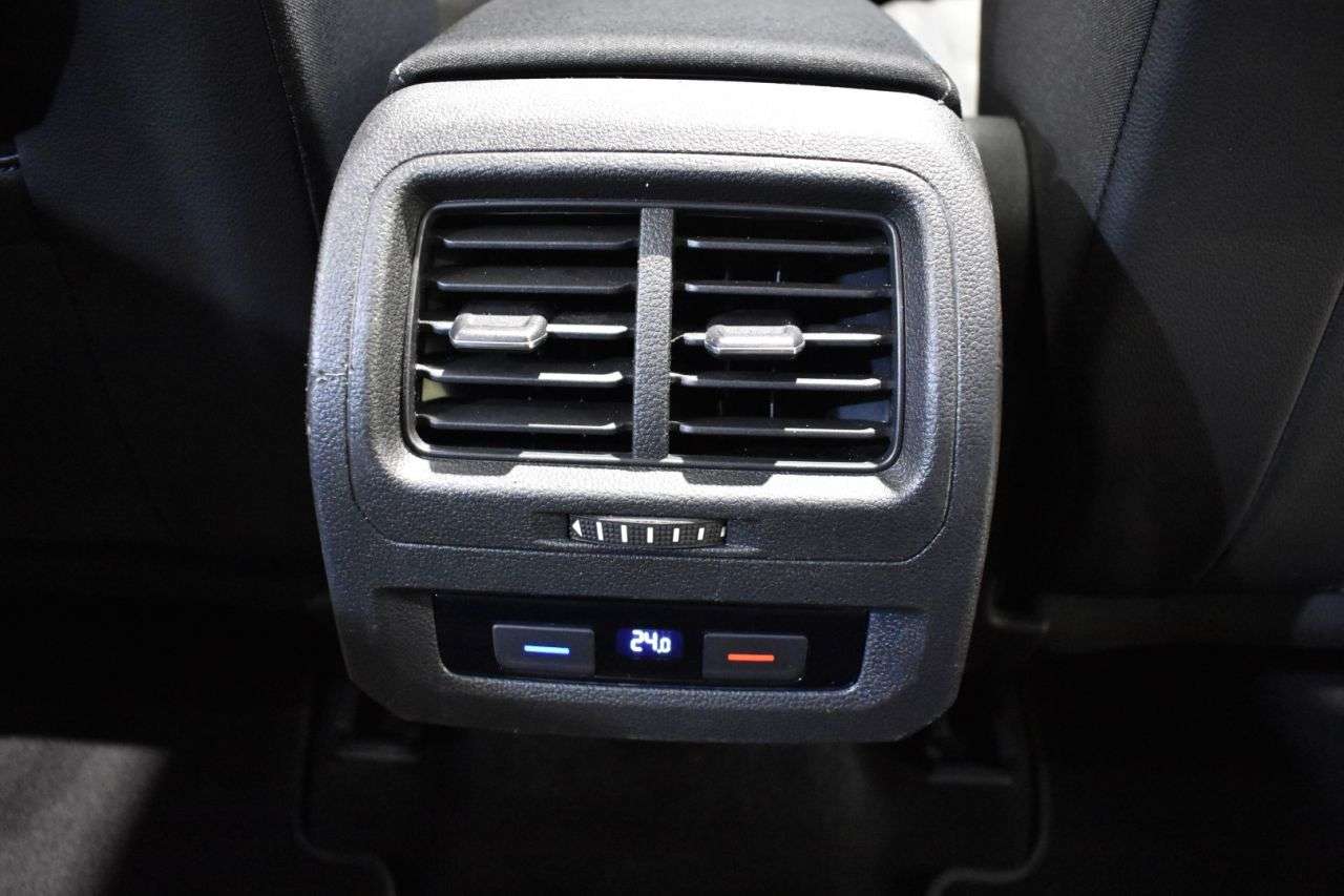 VW TOURAN en Minoautos