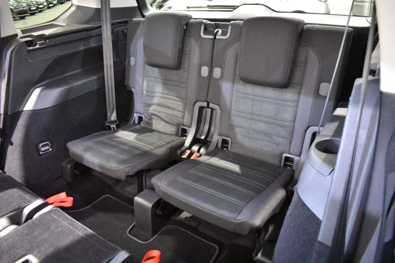 VW TOURAN en Minoautos