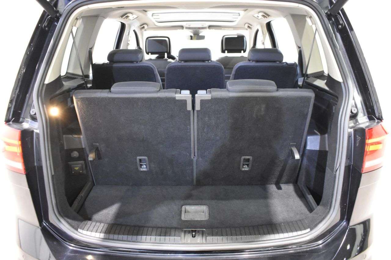 VW TOURAN en Minoautos