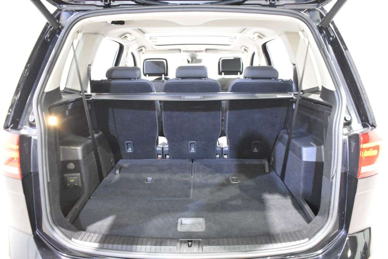 VW TOURAN en Minoautos