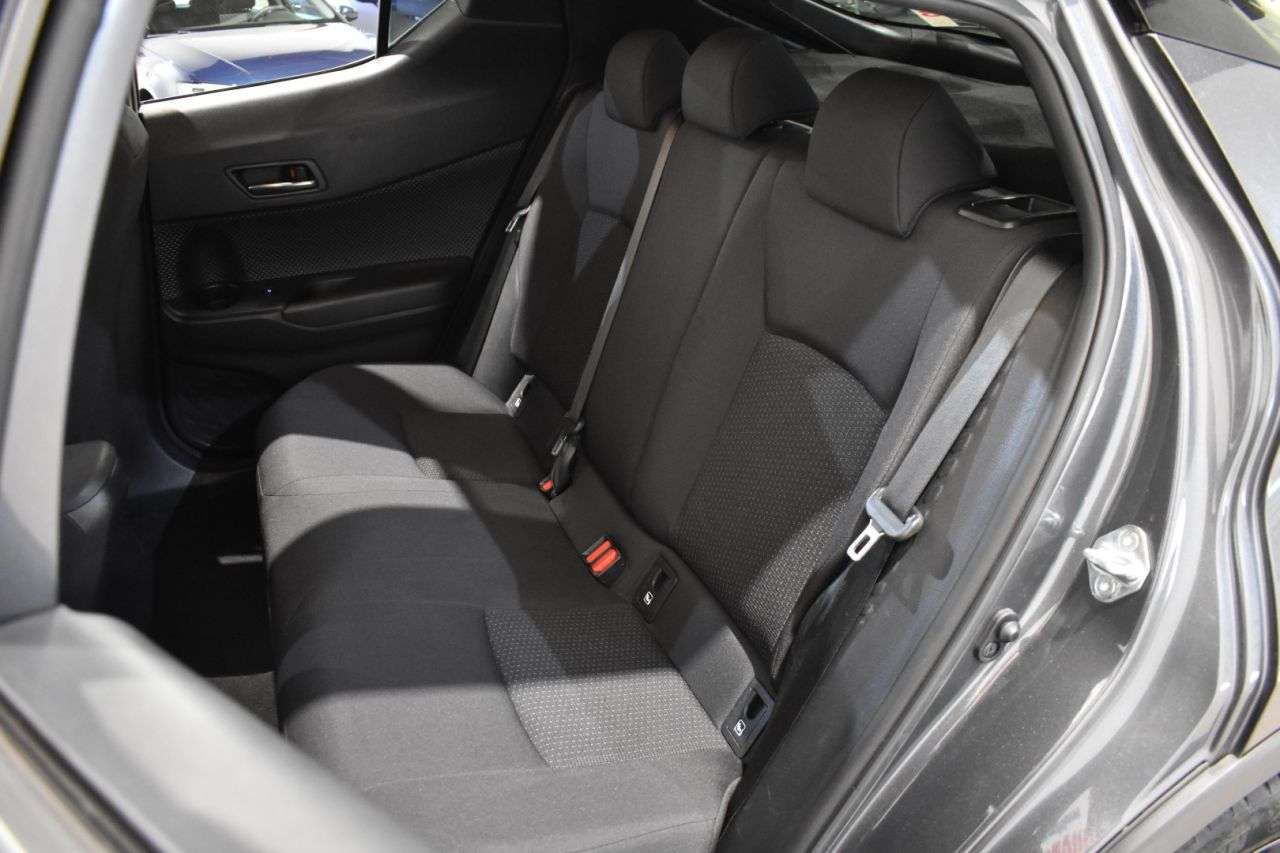 TOYOTA C-HR en Minoautos