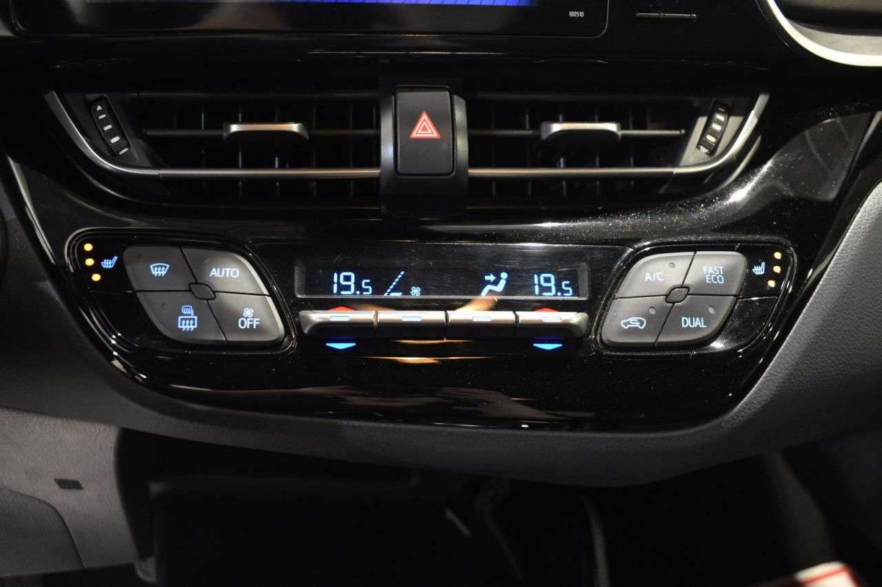 TOYOTA C-HR en Minoautos