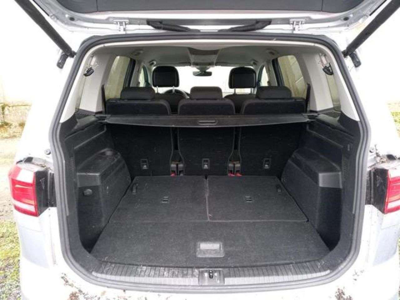 VW TOURAN en Minoautos