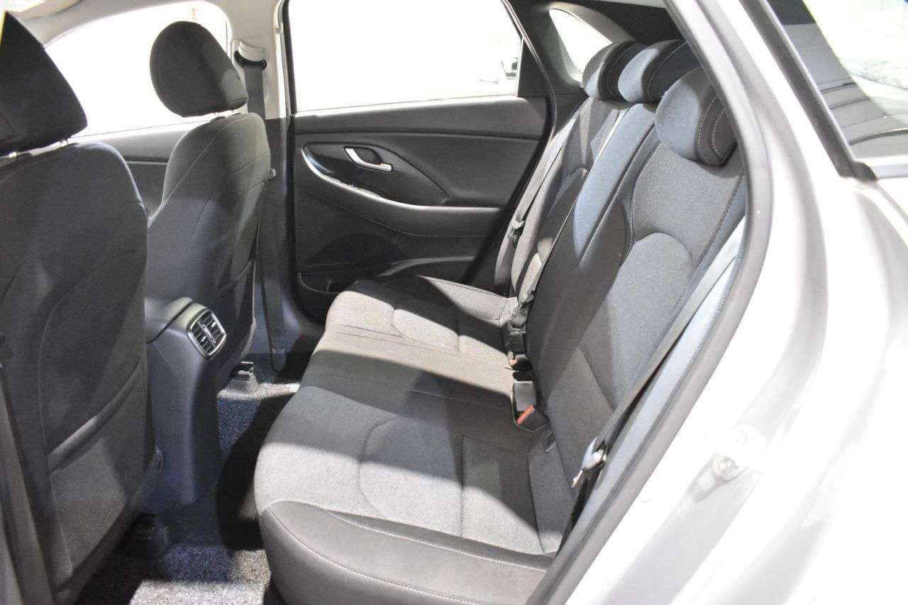 HYUNDAI I30 en Minoautos