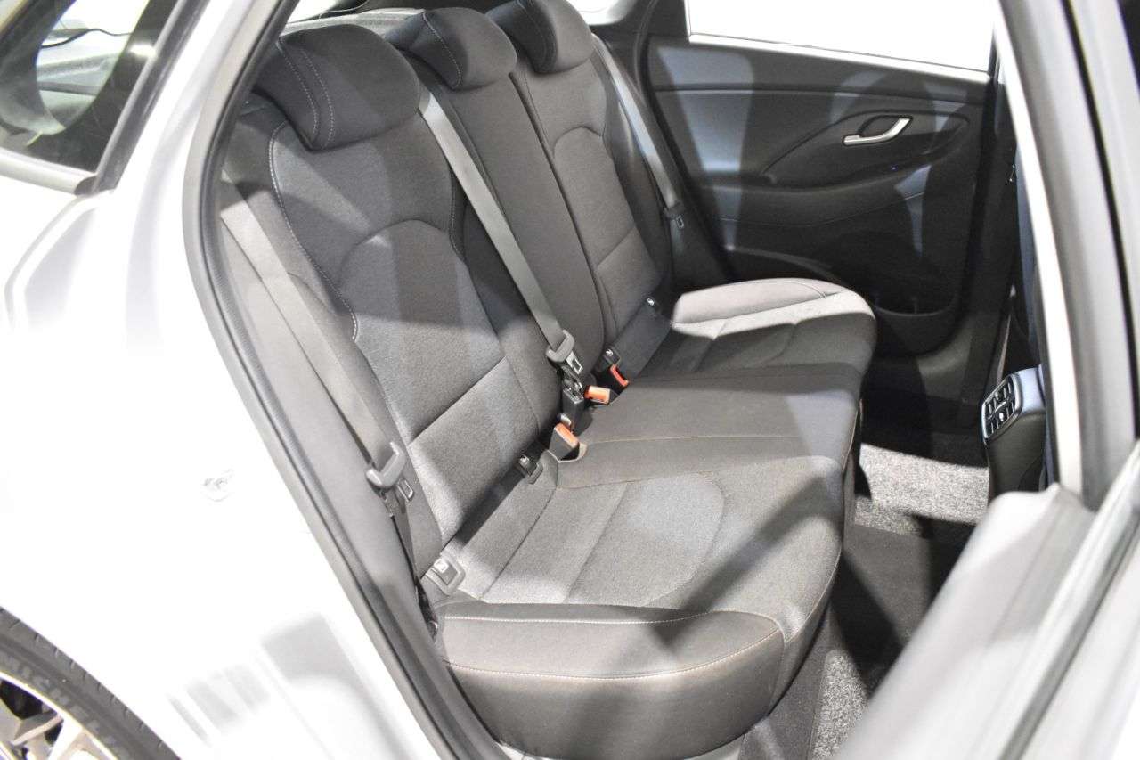 HYUNDAI I30 en Minoautos