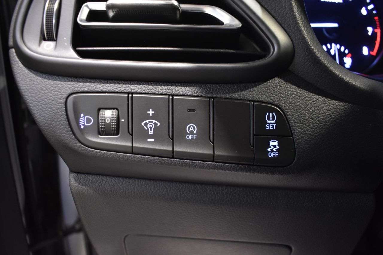 HYUNDAI I30 en Minoautos