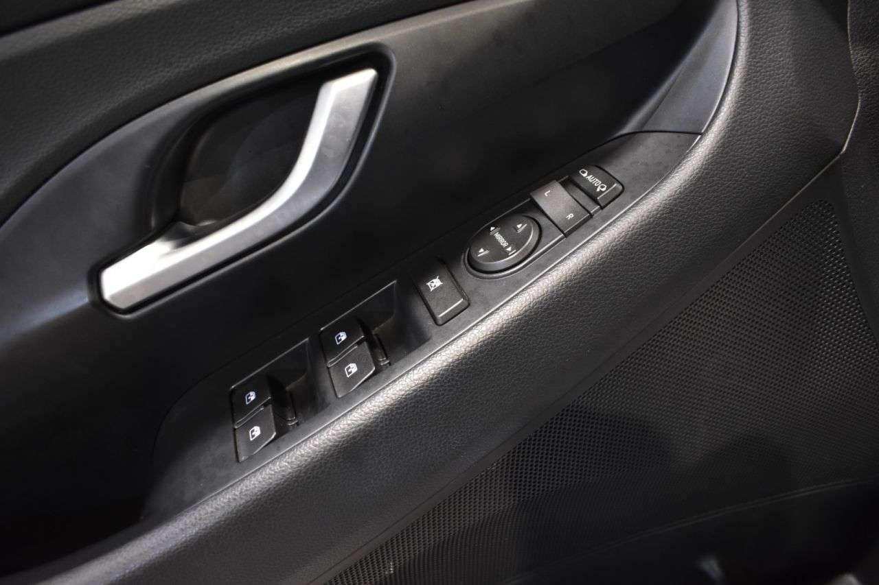 HYUNDAI I30 en Minoautos