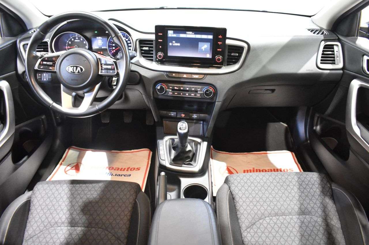 KIA XCEED en Minoautos
