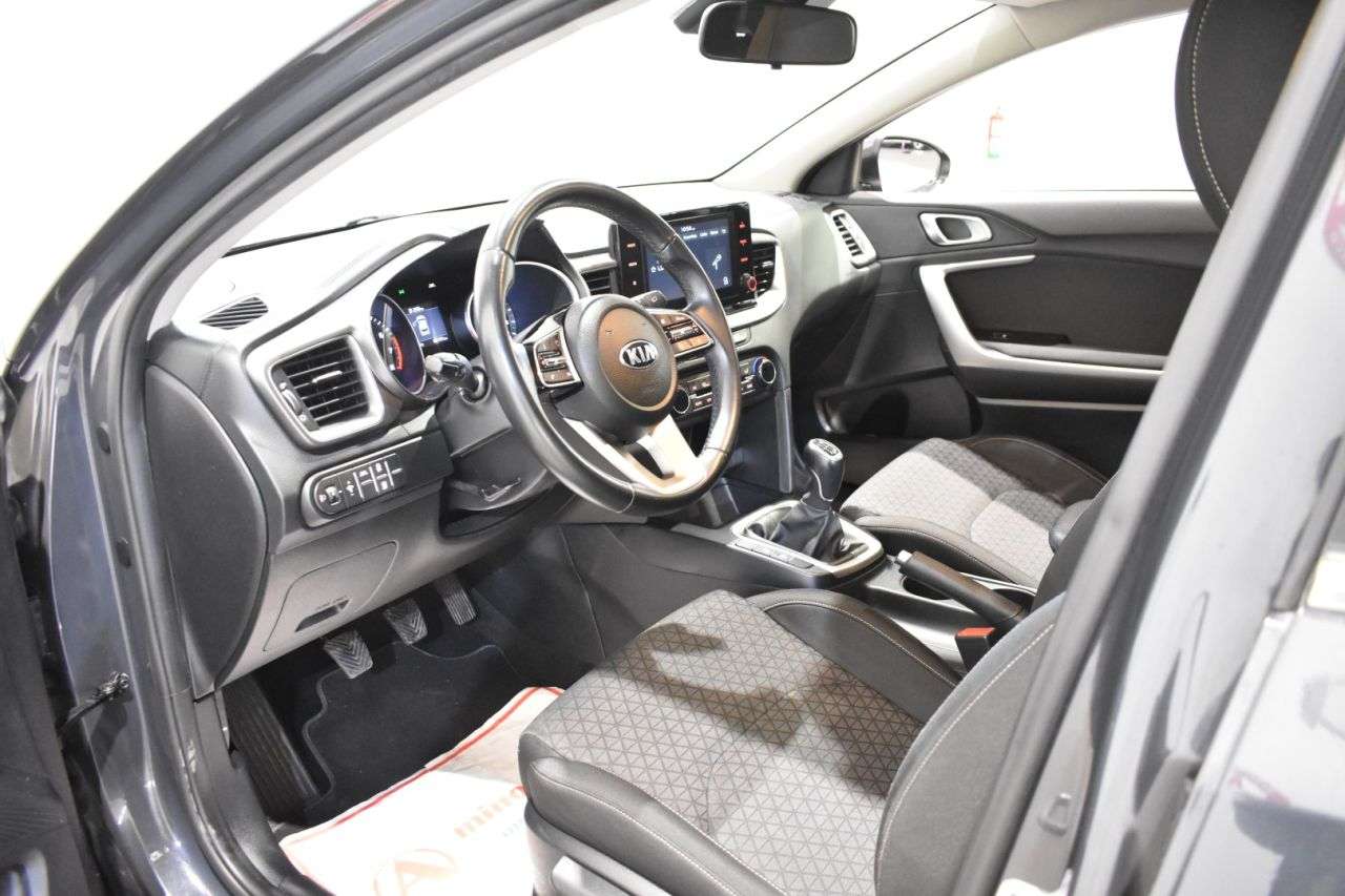 KIA XCEED en Minoautos