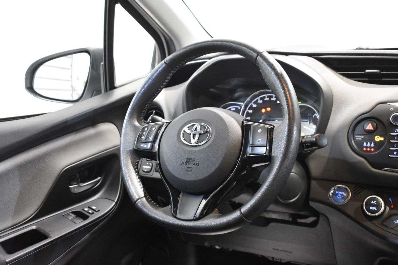 TOYOTA YARIS en Minoautos