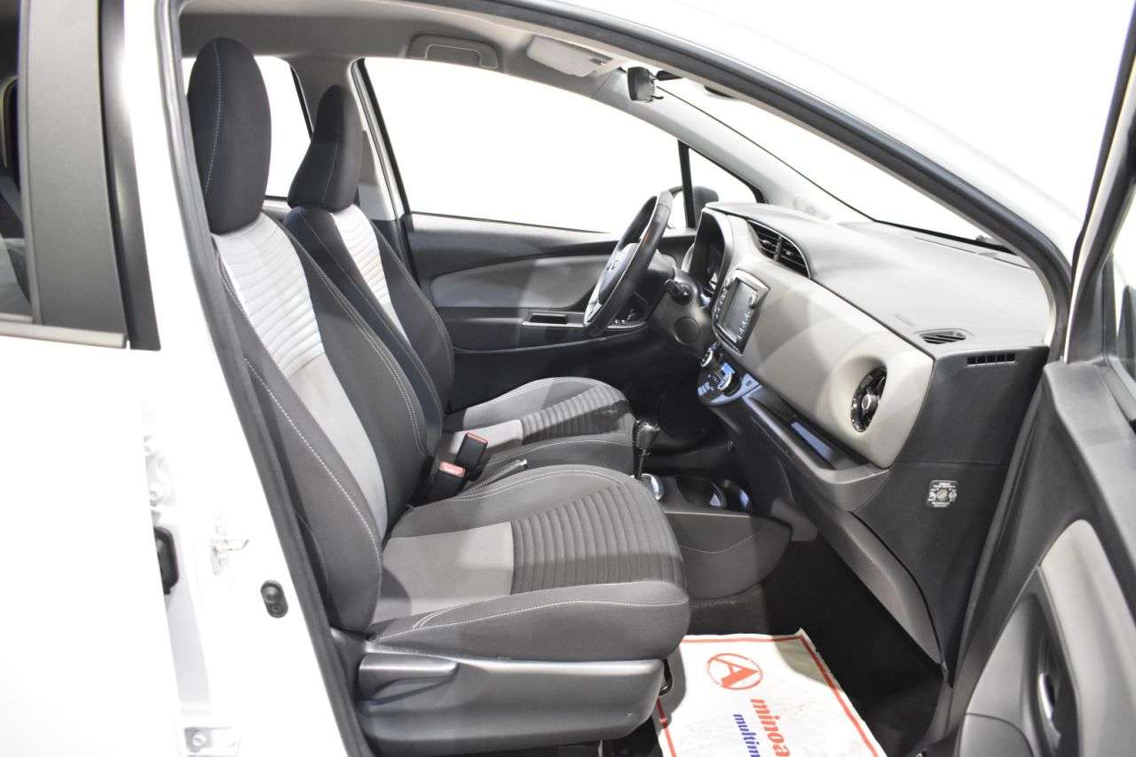 TOYOTA YARIS en Minoautos