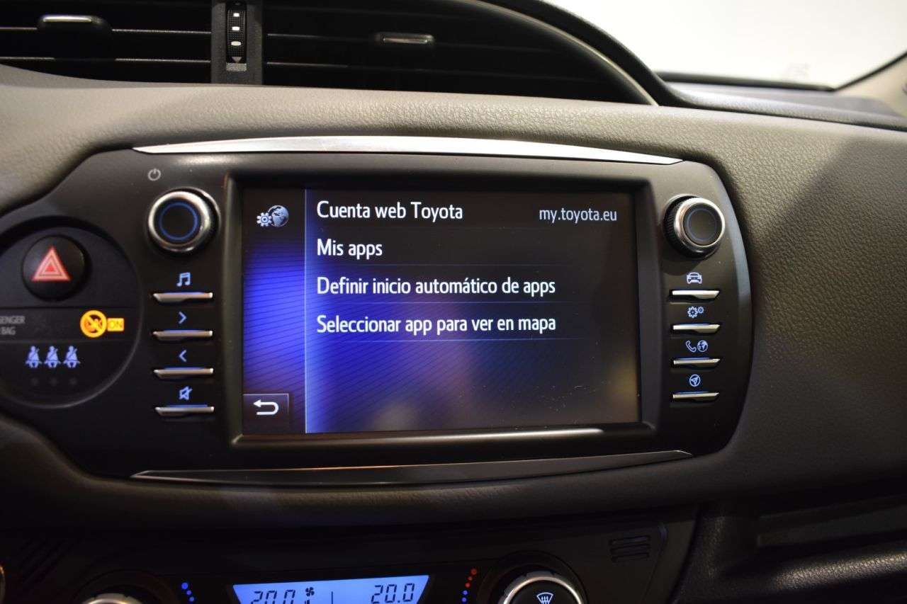 TOYOTA YARIS en Minoautos