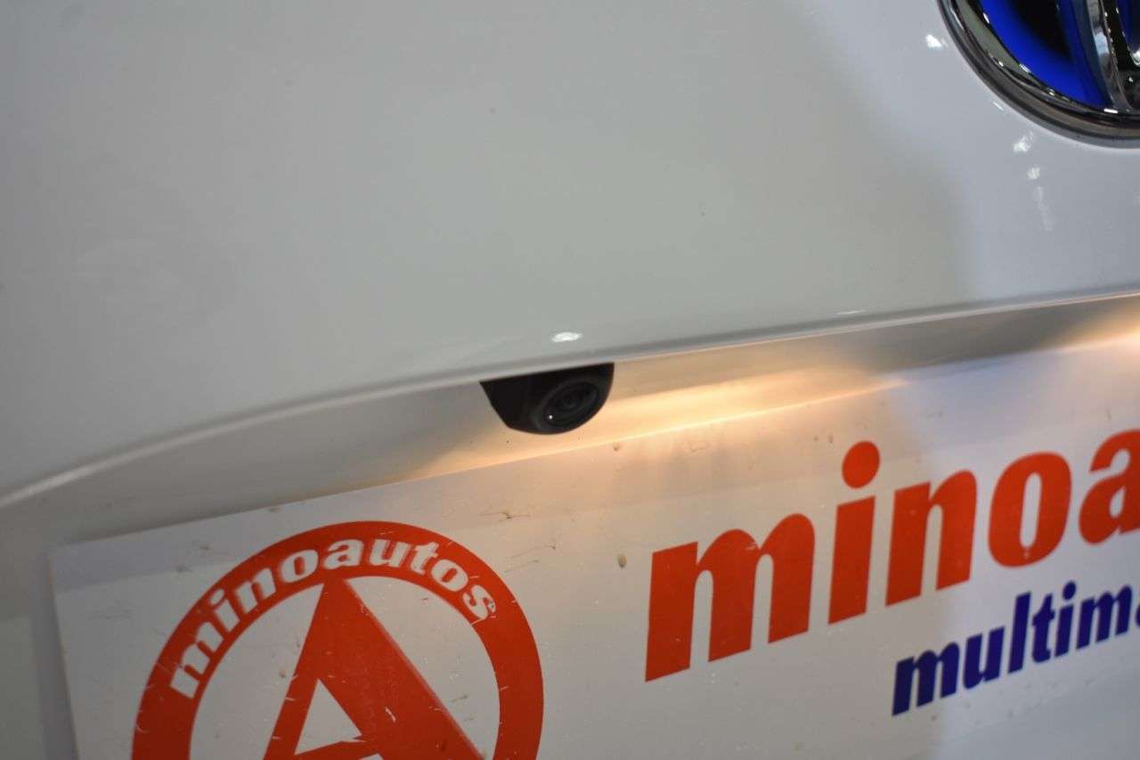 TOYOTA YARIS en Minoautos