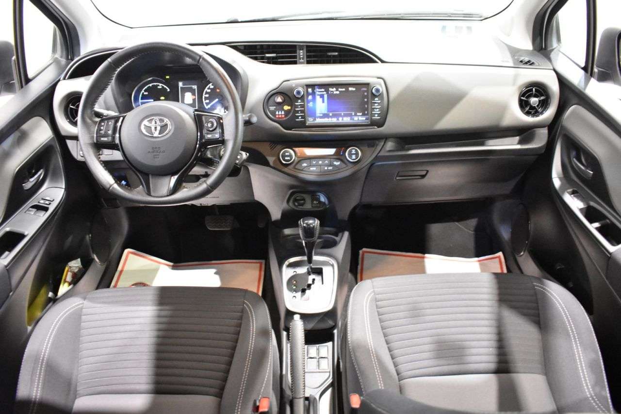 TOYOTA YARIS en Minoautos
