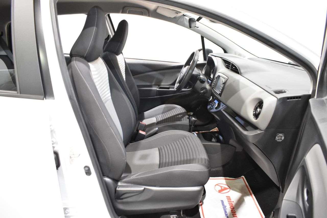 TOYOTA YARIS en Minoautos