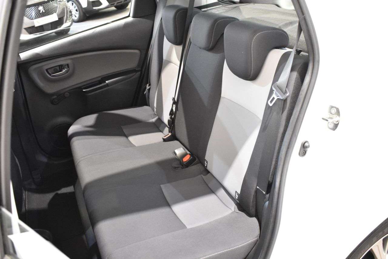 TOYOTA YARIS en Minoautos