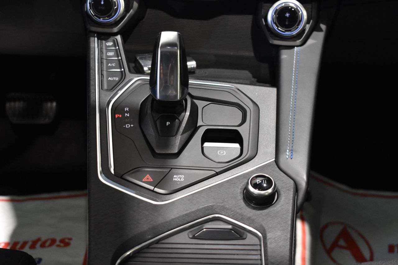 LYNK & CO 01 en Minoautos