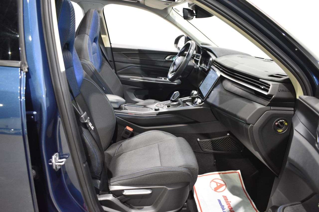 LYNK & CO 01 en Minoautos