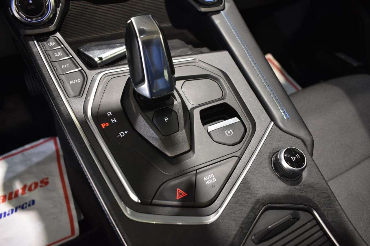 LYNK & CO 01 en Minoautos