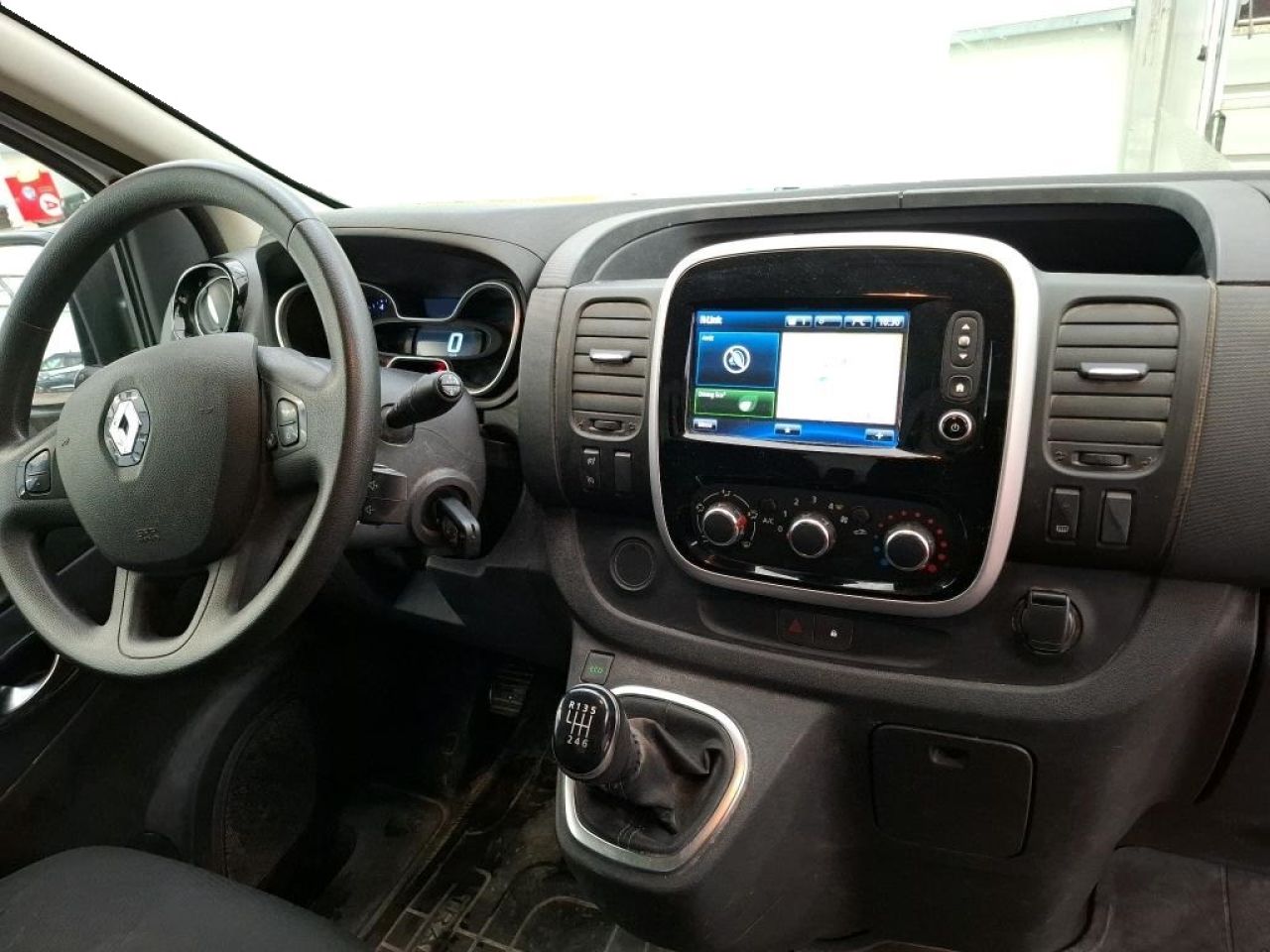 RENAULT TRAFIC en Minoautos