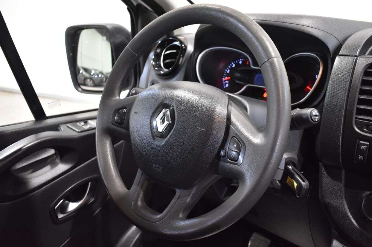 RENAULT TRAFIC en Minoautos