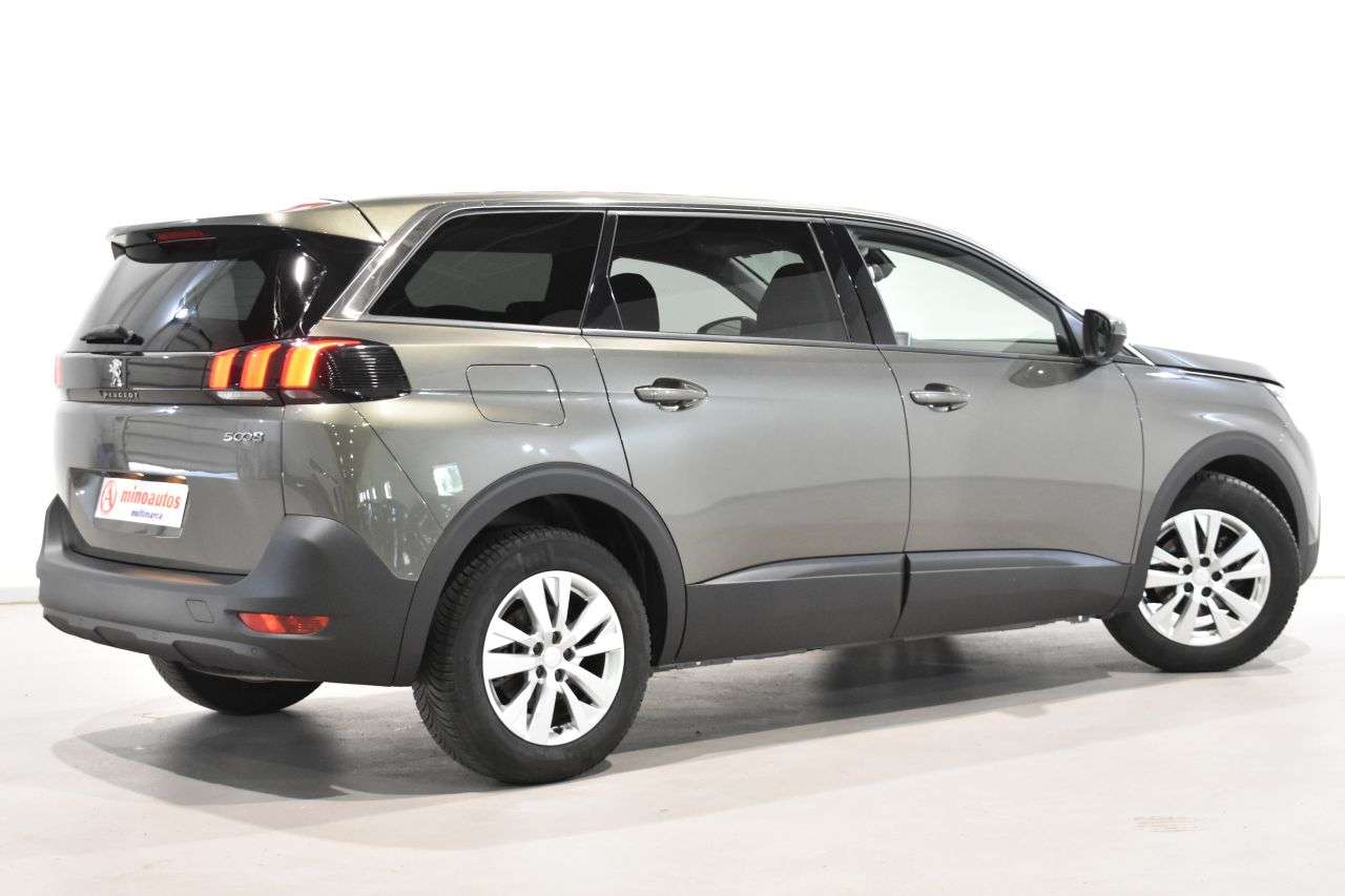 PEUGEOT 5008 en Minoautos