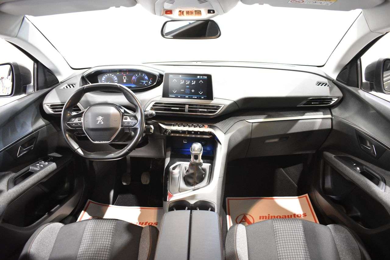 PEUGEOT 5008 en Minoautos