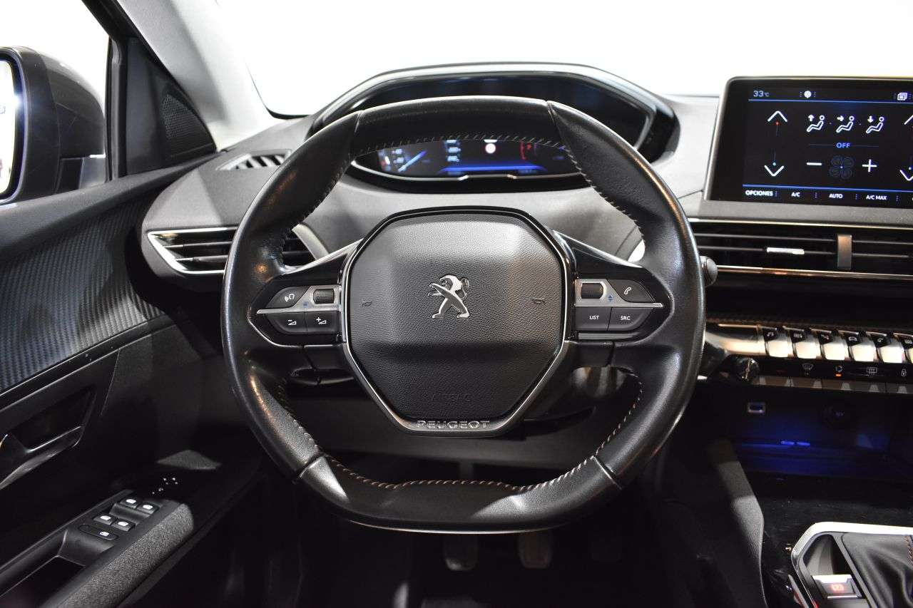 PEUGEOT 5008 en Minoautos