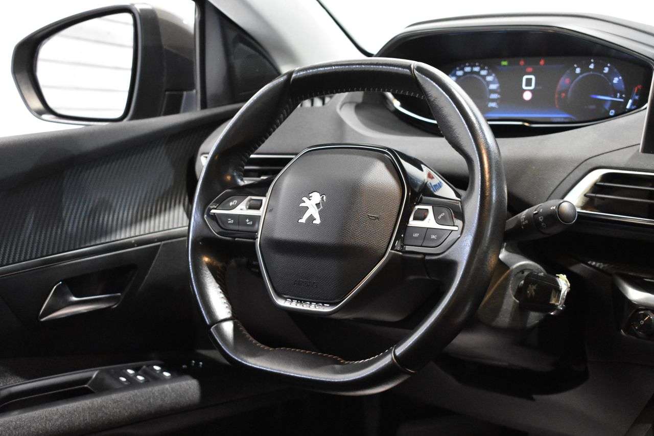 PEUGEOT 5008 en Minoautos