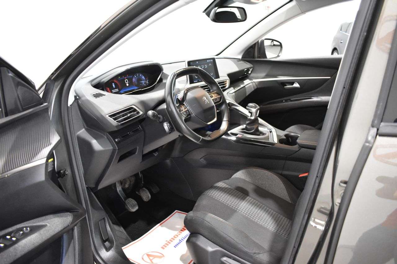 PEUGEOT 5008 en Minoautos