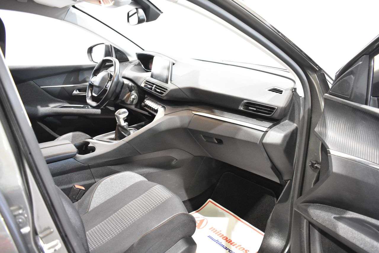 PEUGEOT 5008 en Minoautos