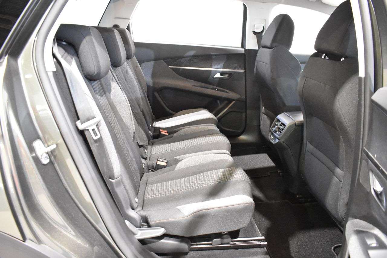 PEUGEOT 5008 en Minoautos