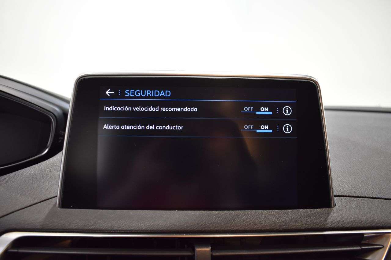 PEUGEOT 5008 en Minoautos