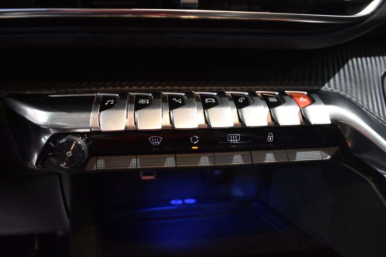 PEUGEOT 5008 en Minoautos