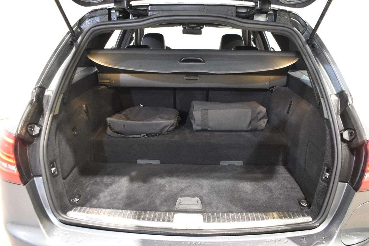 MERCEDES-BENZ CLASE C ESTATE en Minoautos
