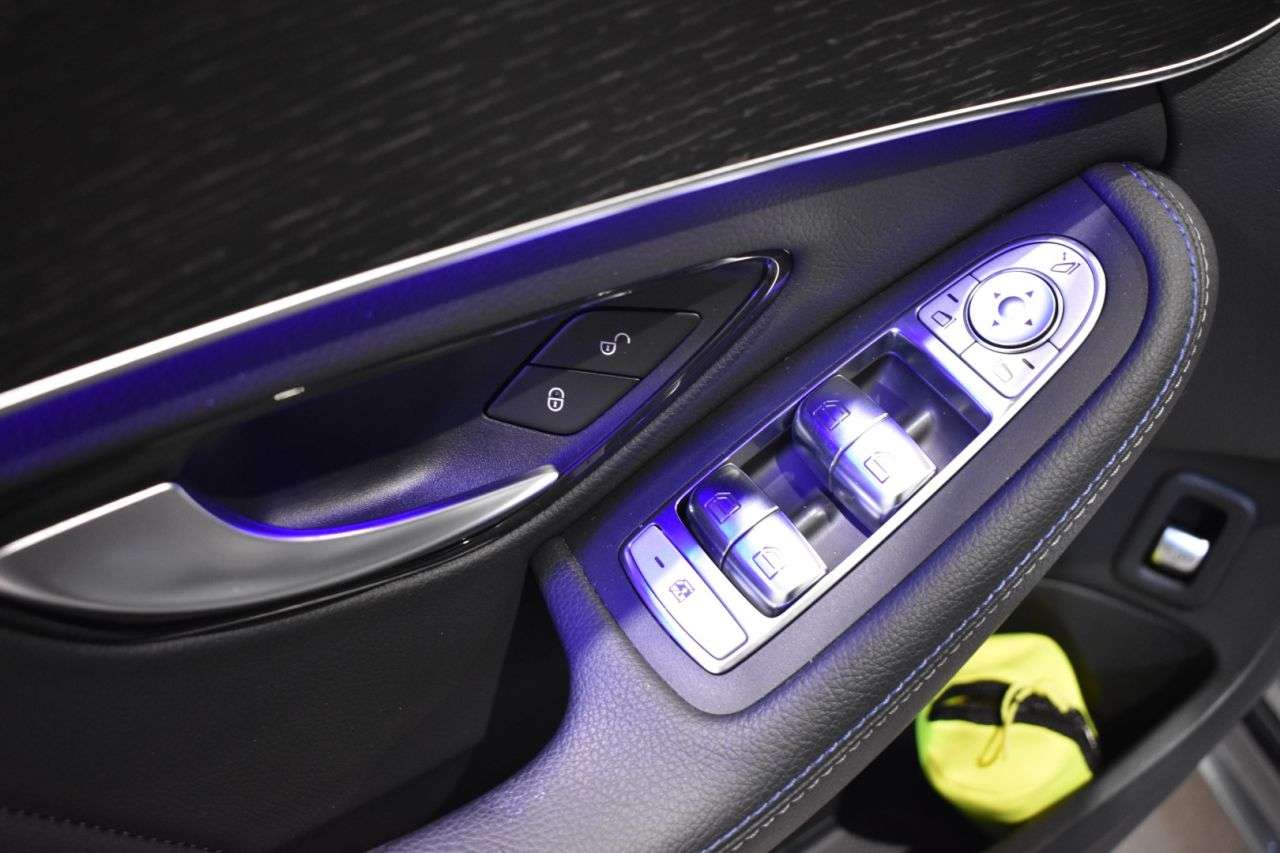 MERCEDES-BENZ CLASE C ESTATE en Minoautos