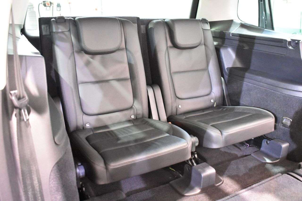 SEAT ALHAMBRA en Minoautos