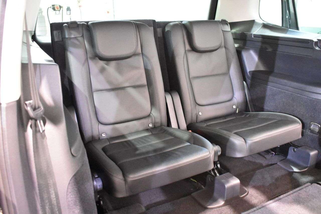 SEAT ALHAMBRA en Minoautos