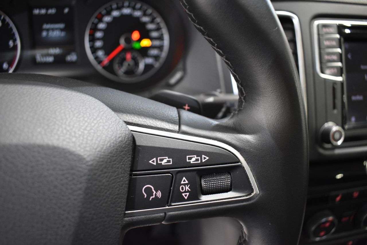 SEAT ALHAMBRA en Minoautos