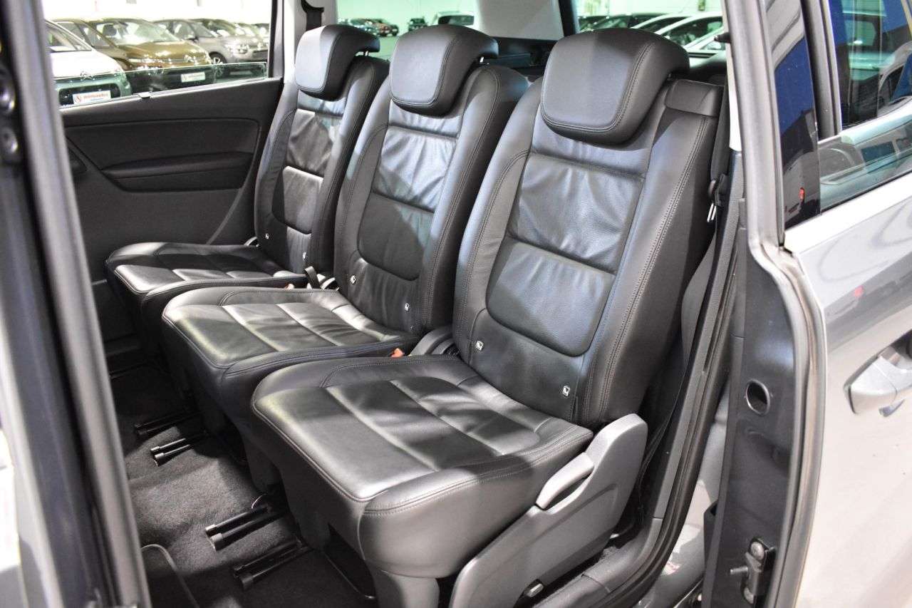 SEAT ALHAMBRA en Minoautos