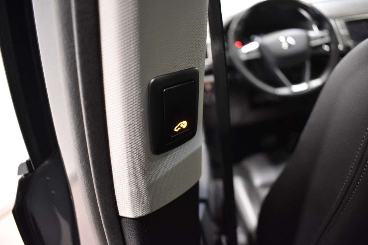 SEAT ALHAMBRA en Minoautos