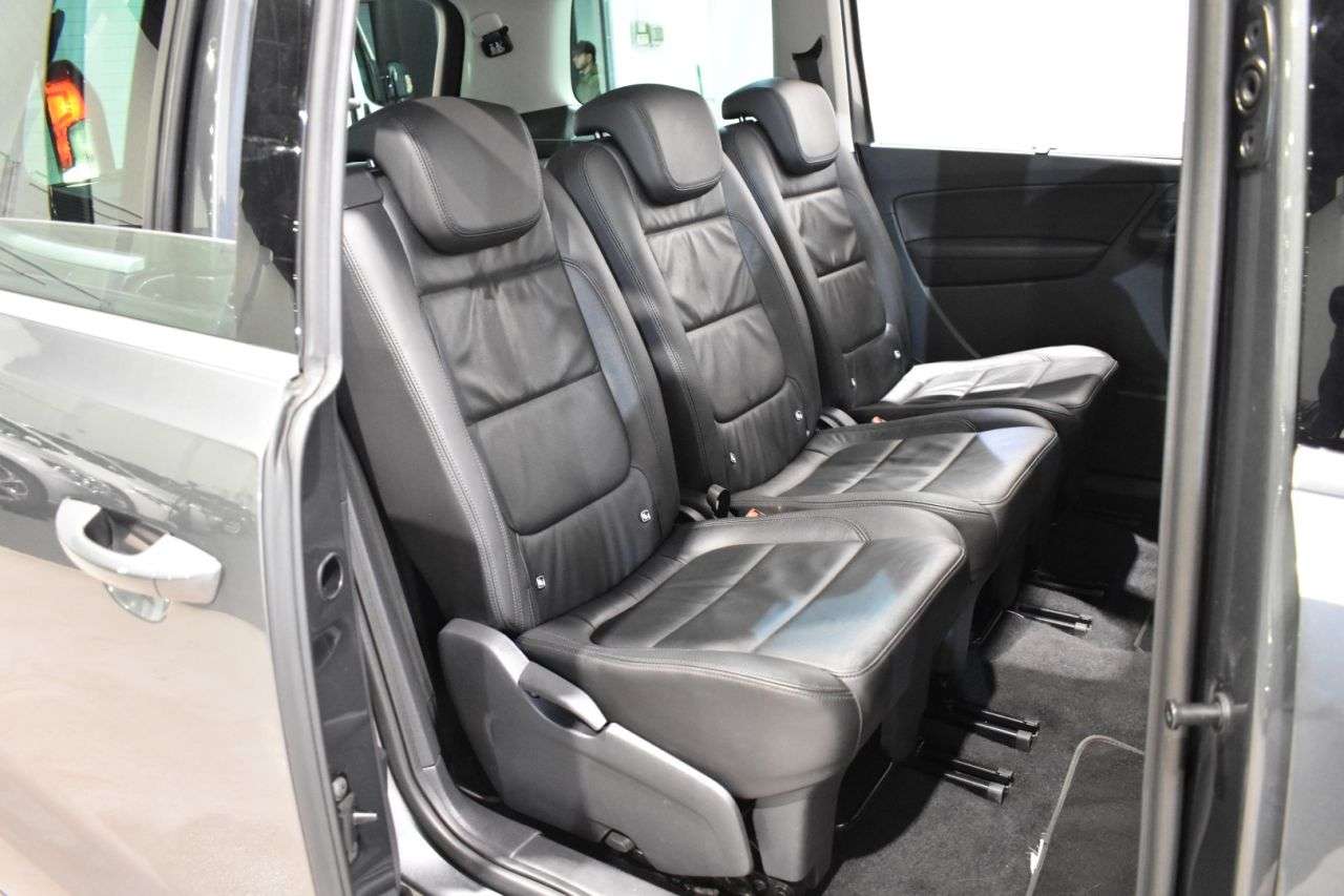 SEAT ALHAMBRA en Minoautos