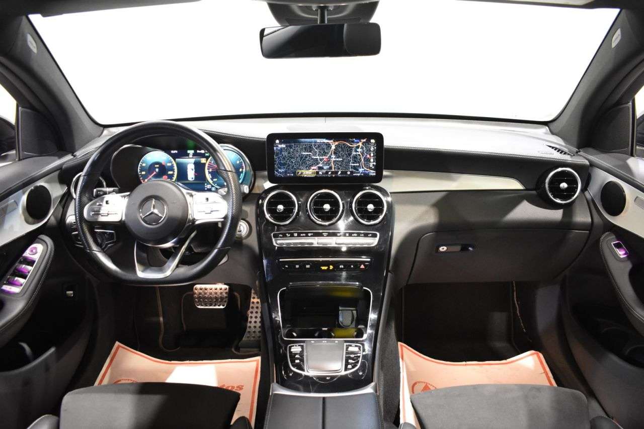 MERCEDES-BENZ GLC COUP� en Minoautos